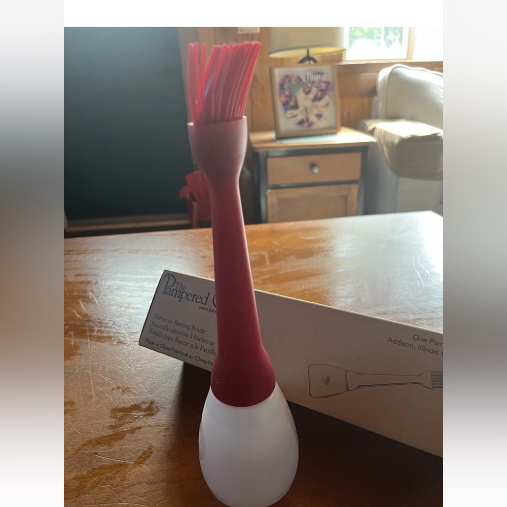 NEW IN BOX PAMPERED CHEF BARBECUE BASTING BOTTLE ITEM #2704 Turkey Beef Pork - Picture 2 of 5
